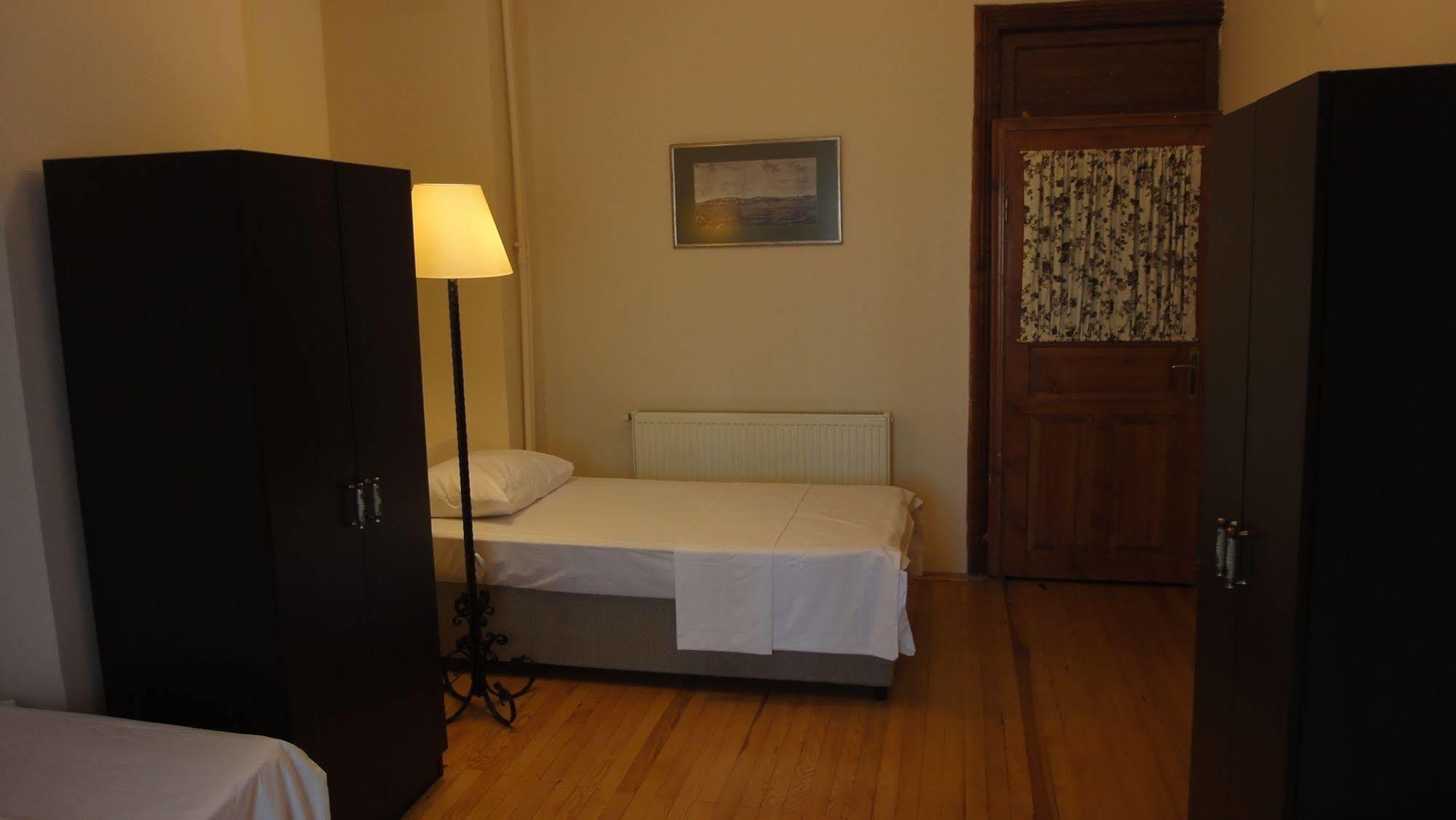 Veni Vidi Dormi Hostel Isztambul Kültér fotó